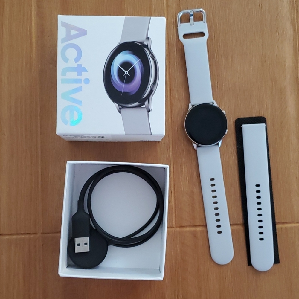 New Samsung Galaxy Active Smart Gray Watch